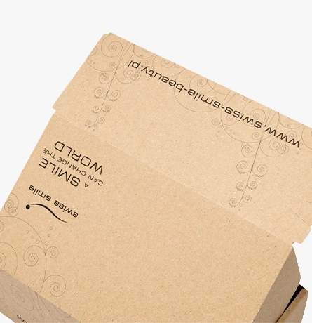 luksusowe opakowanie e-commerce z nadrukiem do wysyłki paczkomatem inpost 